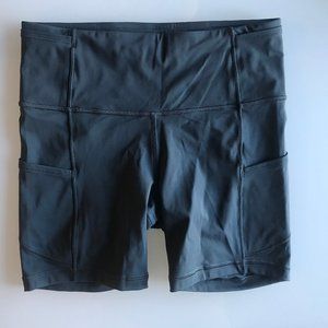 Fast and Free Short 6" Grey